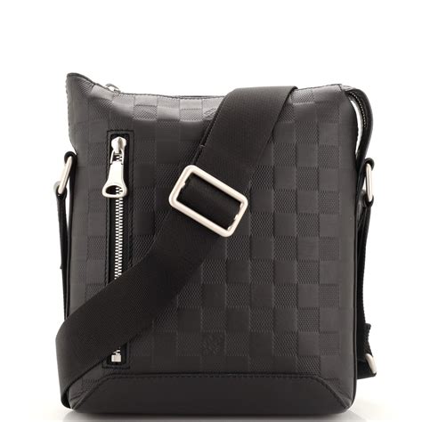 louis vuitton discovery messenger bag|louis vuitton messenger bag models.